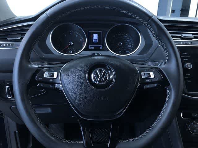 Thumbnail: 2021 Volkswagen Tiguan - 25