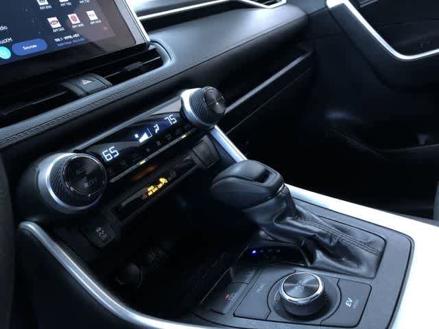 Thumbnail: 2025 Toyota RAV4 - 29