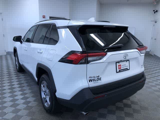 2025 Toyota RAV4 XLE - Photo 12
