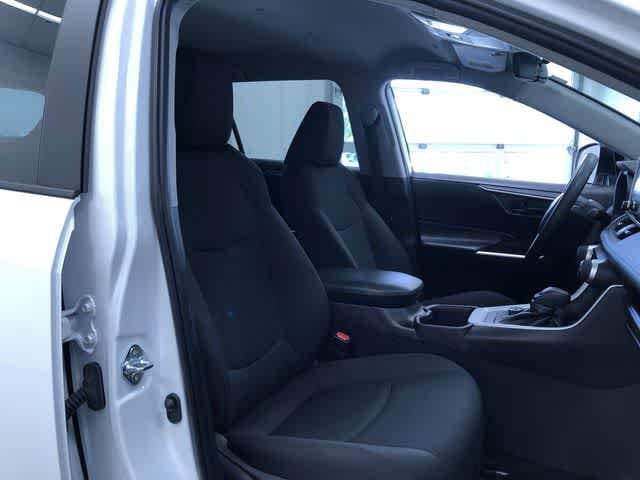 Thumbnail: 2025 Toyota RAV4 - 22