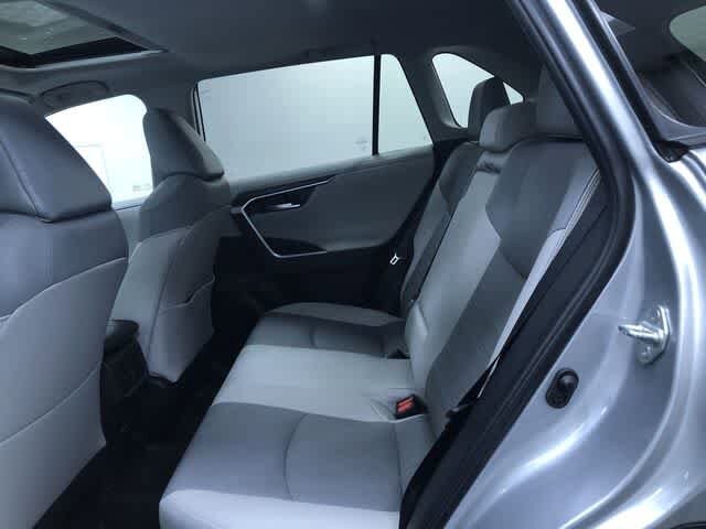 Thumbnail: 2022 Toyota RAV4 - 20