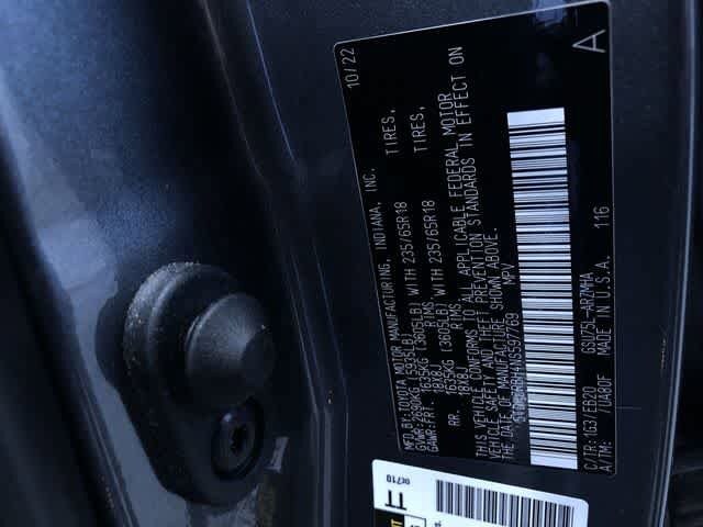 Thumbnail: 2022 Toyota Highlander - 35