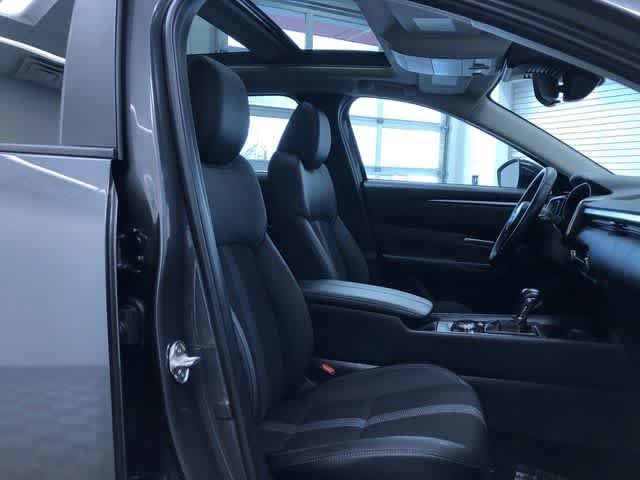 Thumbnail: 2025 Mazda CX-50 - 22