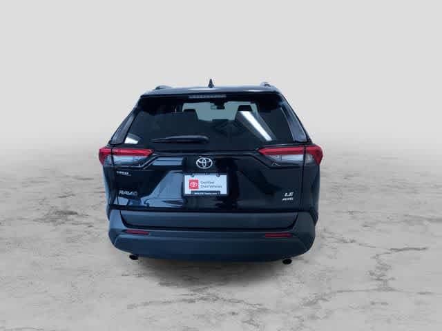 Thumbnail: 2019 Toyota RAV4 - 8