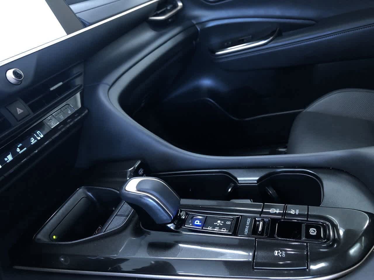 Thumbnail: 2024 Toyota Crown - 28