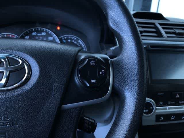 Thumbnail: 2014 Toyota Camry - 25