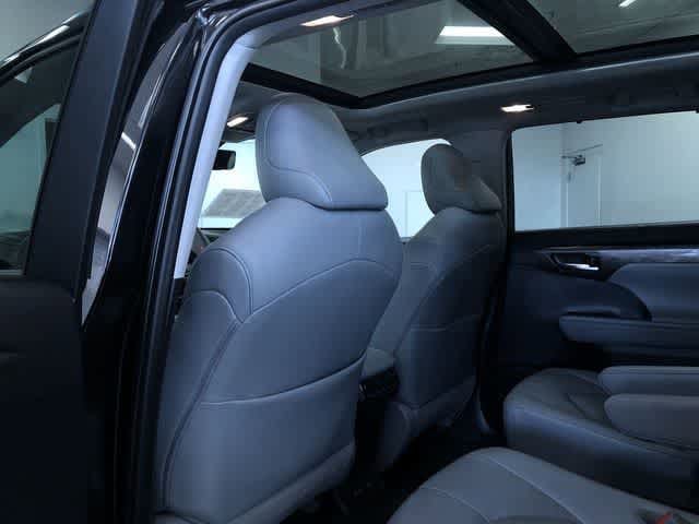 Thumbnail: 2020 Toyota Highlander - 11