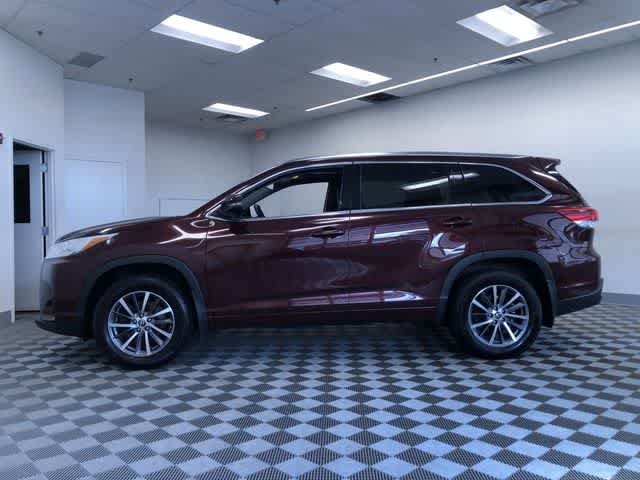 Thumbnail: 2018 Toyota Highlander - 13