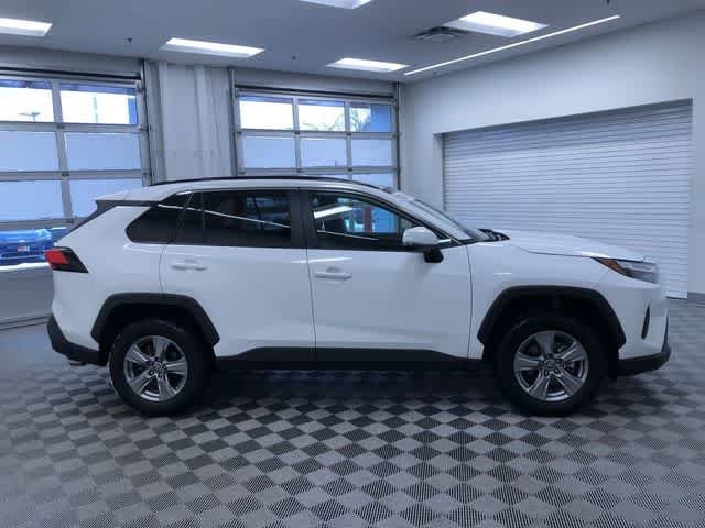 Thumbnail: 2025 Toyota RAV4 - 35