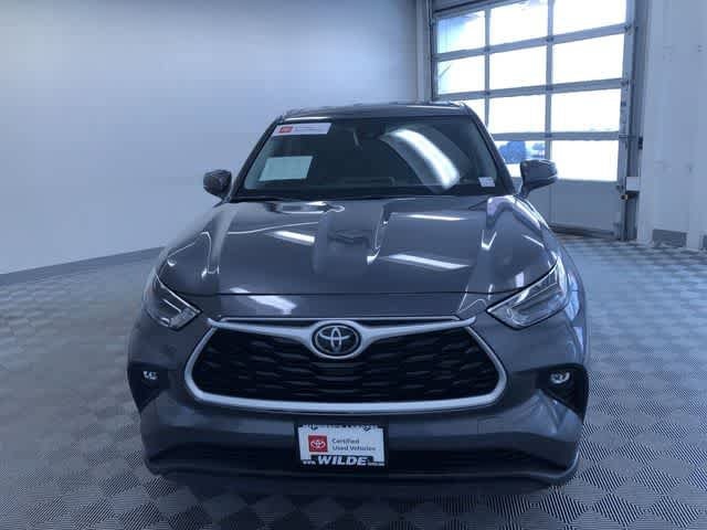 Thumbnail: 2024 Toyota Highlander - 16