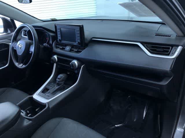 Thumbnail: 2022 Toyota RAV4 - 16