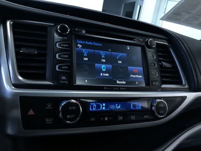 Thumbnail: 2017 Toyota Highlander - 34
