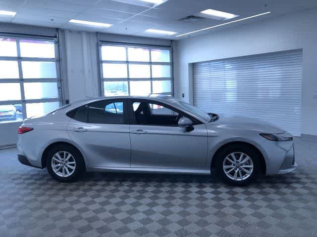 Thumbnail: 2025 Toyota Camry - 34