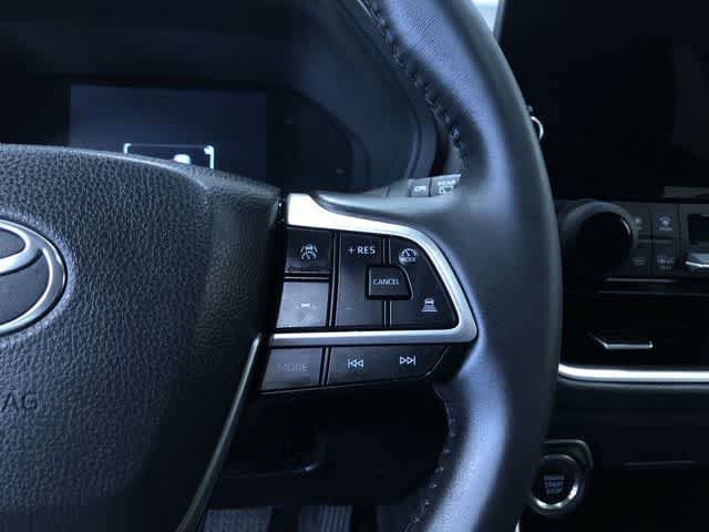 Thumbnail: 2025 Toyota Grand Highlander - 28