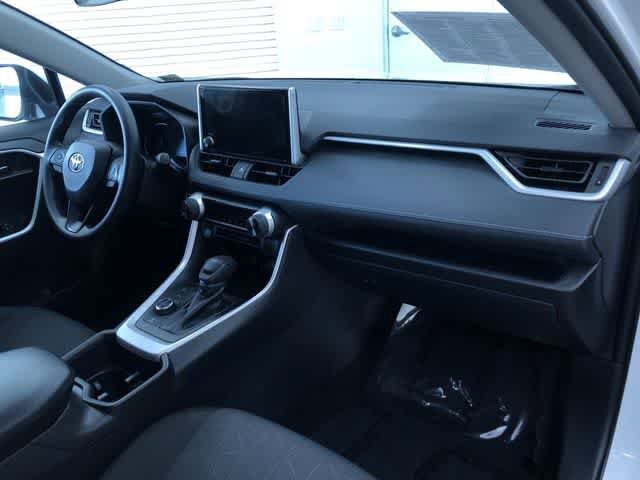 Thumbnail: 2025 Toyota RAV4 - 23