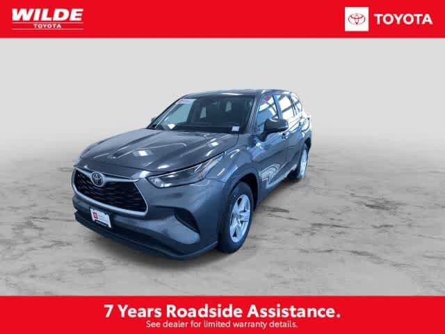 Thumbnail: 2023 Toyota Highlander - 5