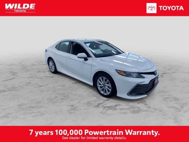 2024 Toyota Camry LE photo 3