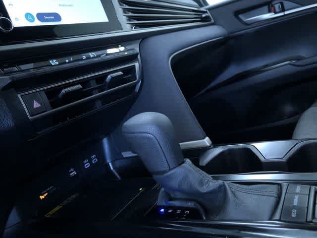 2026 Toyota Camry LE - Photo 32