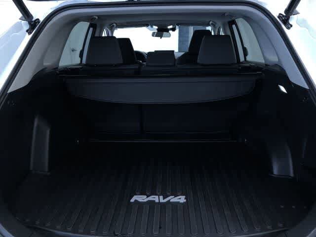 Thumbnail: 2023 Toyota RAV4 - 31