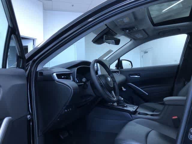 Thumbnail: 2026 Toyota Corolla Cross - 10