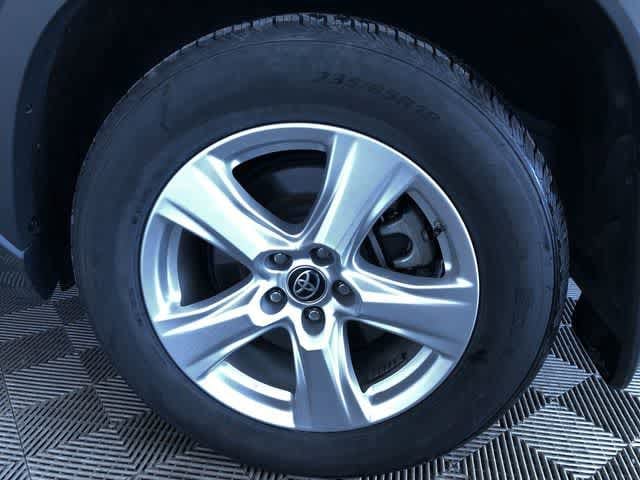 Thumbnail: 2024 Toyota Highlander - 18