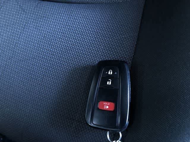 Thumbnail: 2025 Toyota RAV4 - 32