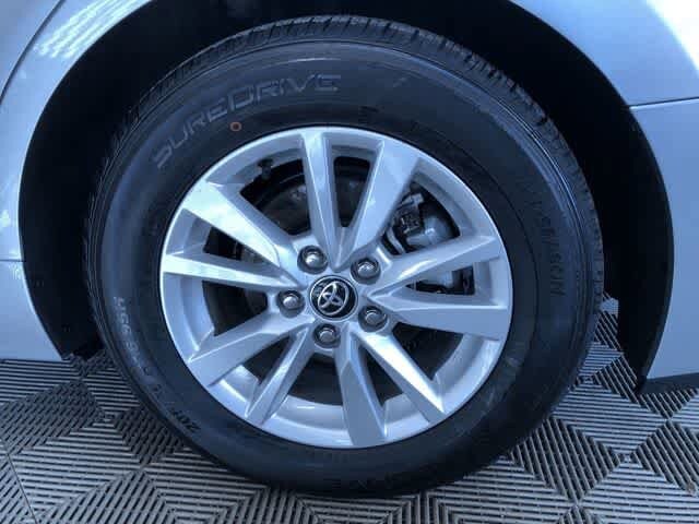 Thumbnail: 2025 Toyota Camry - 17