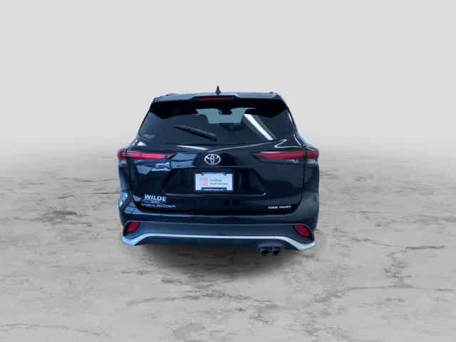Thumbnail: 2025 Toyota Highlander - 8