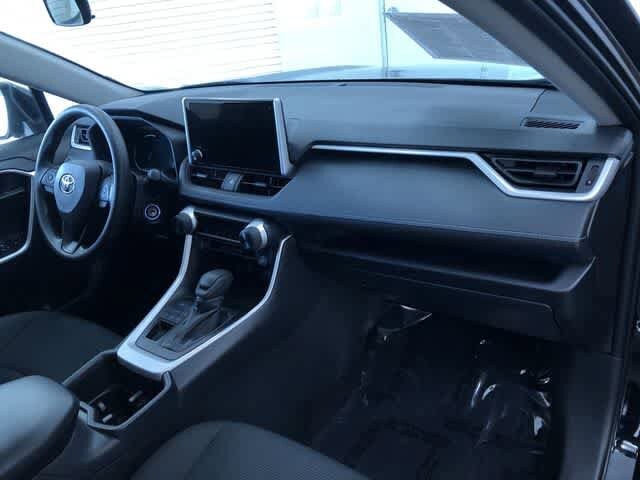 Thumbnail: 2025 Toyota RAV4 - 23