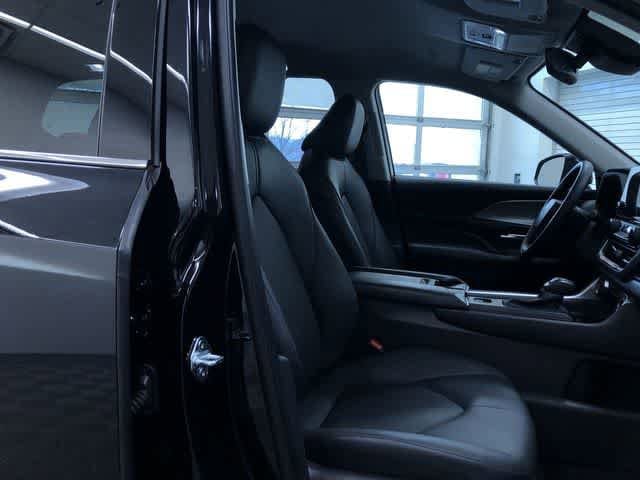 Thumbnail: 2025 Toyota Grand Highlander - 24