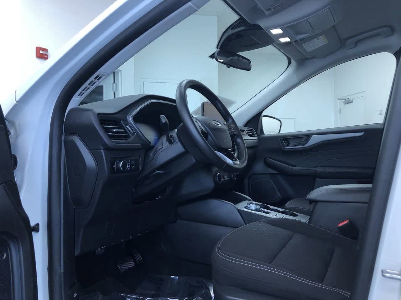 Thumbnail: 2024 Ford Escape - 10
