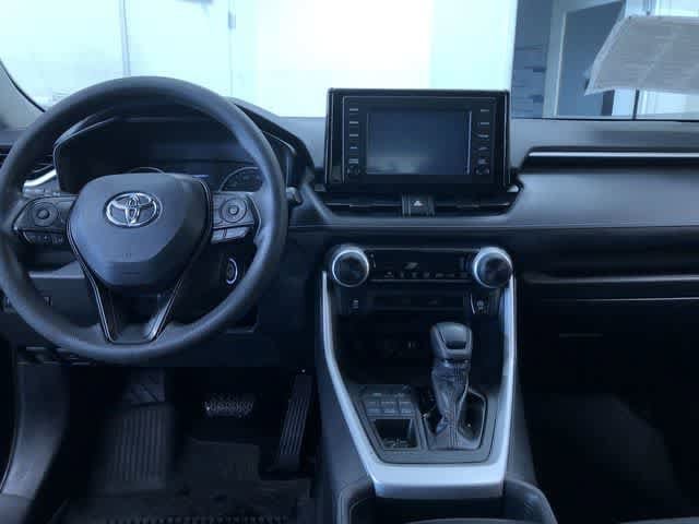 Thumbnail: 2019 Toyota RAV4 - 17