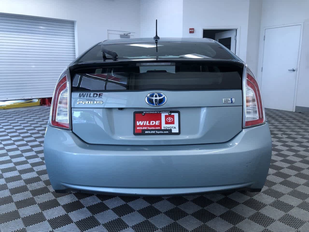 Thumbnail: 2013 Toyota Prius - 13