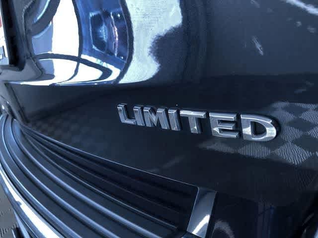 Thumbnail: 2015 Jeep Grand Cherokee - 16