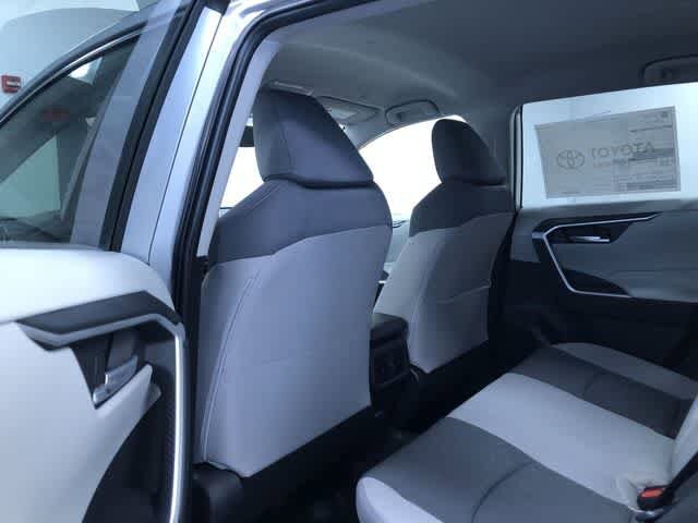 Thumbnail: 2025 Toyota RAV4 - 11