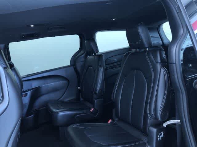 Thumbnail: 2025 Chrysler Pacifica - 20