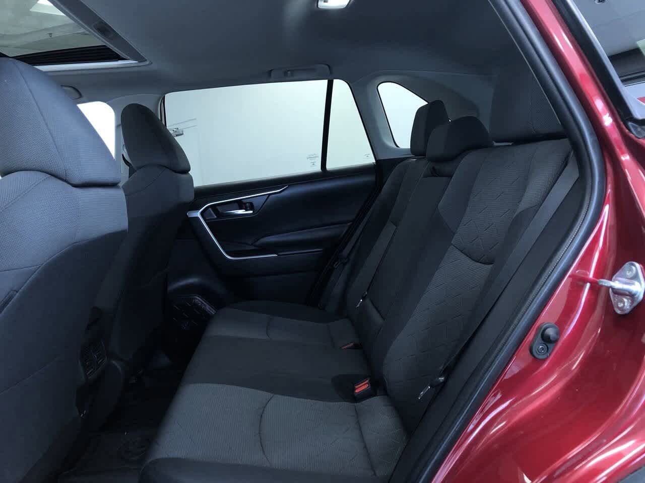2022 Toyota RAV4 XLE 20