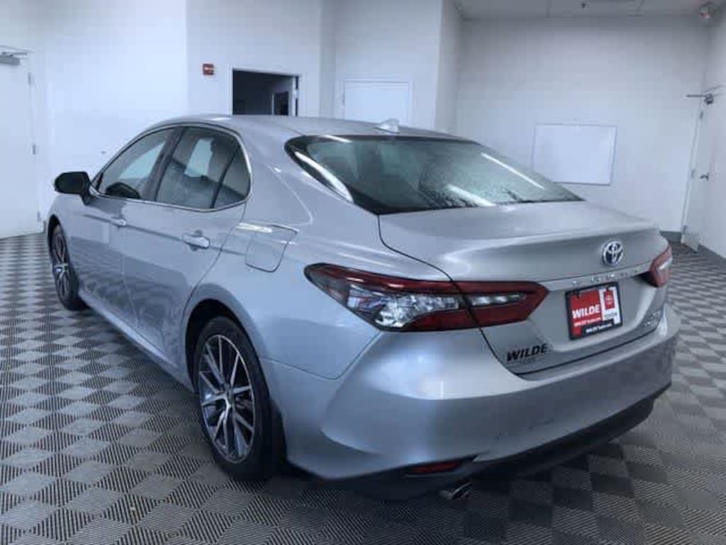 Used 2023 Toyota Camry Hybrid XLE Car