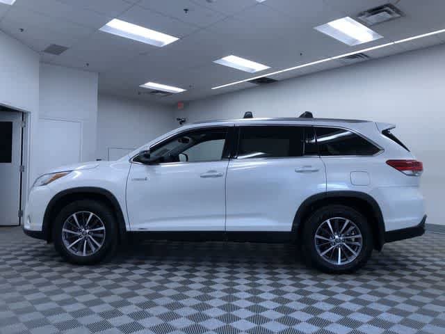 Thumbnail: 2019 Toyota Highlander - 6