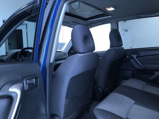 Thumbnail: 2005 Toyota RAV4 - 18