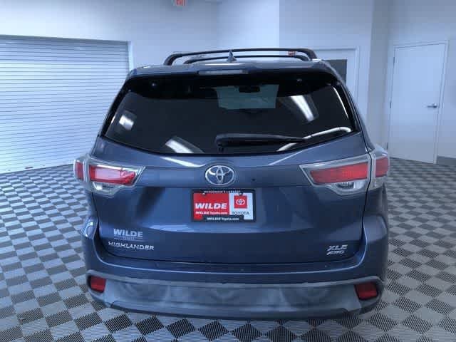 Thumbnail: 2015 Toyota Highlander - 14