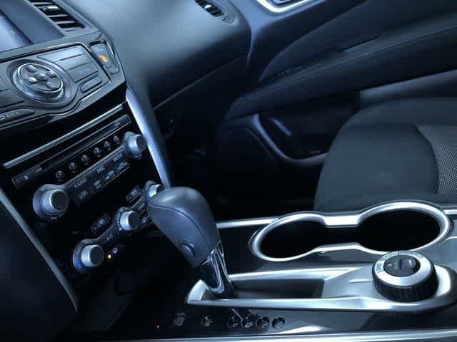 Thumbnail: 2017 Nissan Pathfinder - 30