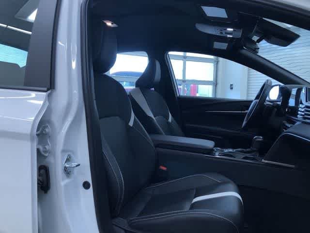 Thumbnail: 2025 Toyota Camry - 23