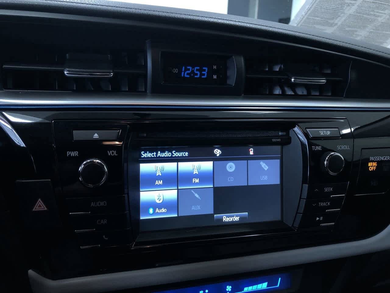 Thumbnail: 2015 Toyota Corolla - 29