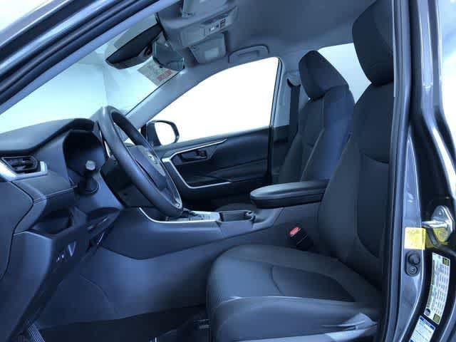 Thumbnail: 2022 Toyota RAV4 - 18