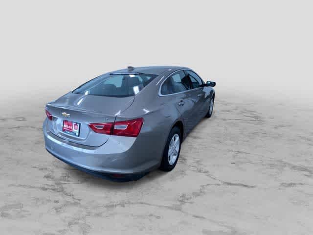 Thumbnail: 2024 Chevrolet Malibu - 10