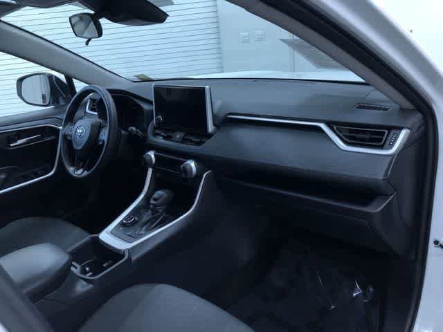 Thumbnail: 2025 Toyota RAV4 - 14