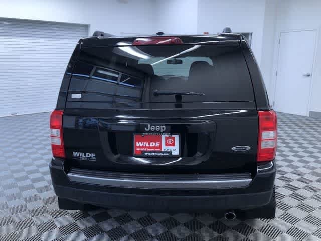Thumbnail: 2016 Jeep Patriot - 14
