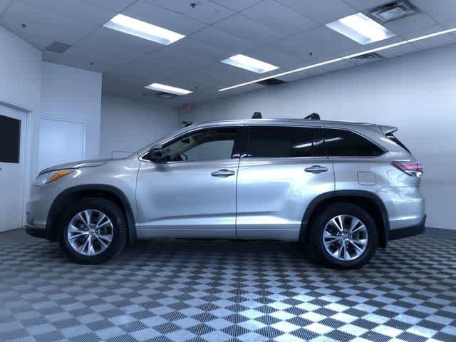 Thumbnail: 2015 Toyota Highlander - 11