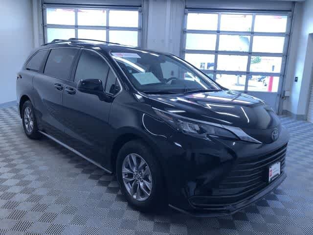 Thumbnail: 2026 Toyota Sienna - 36